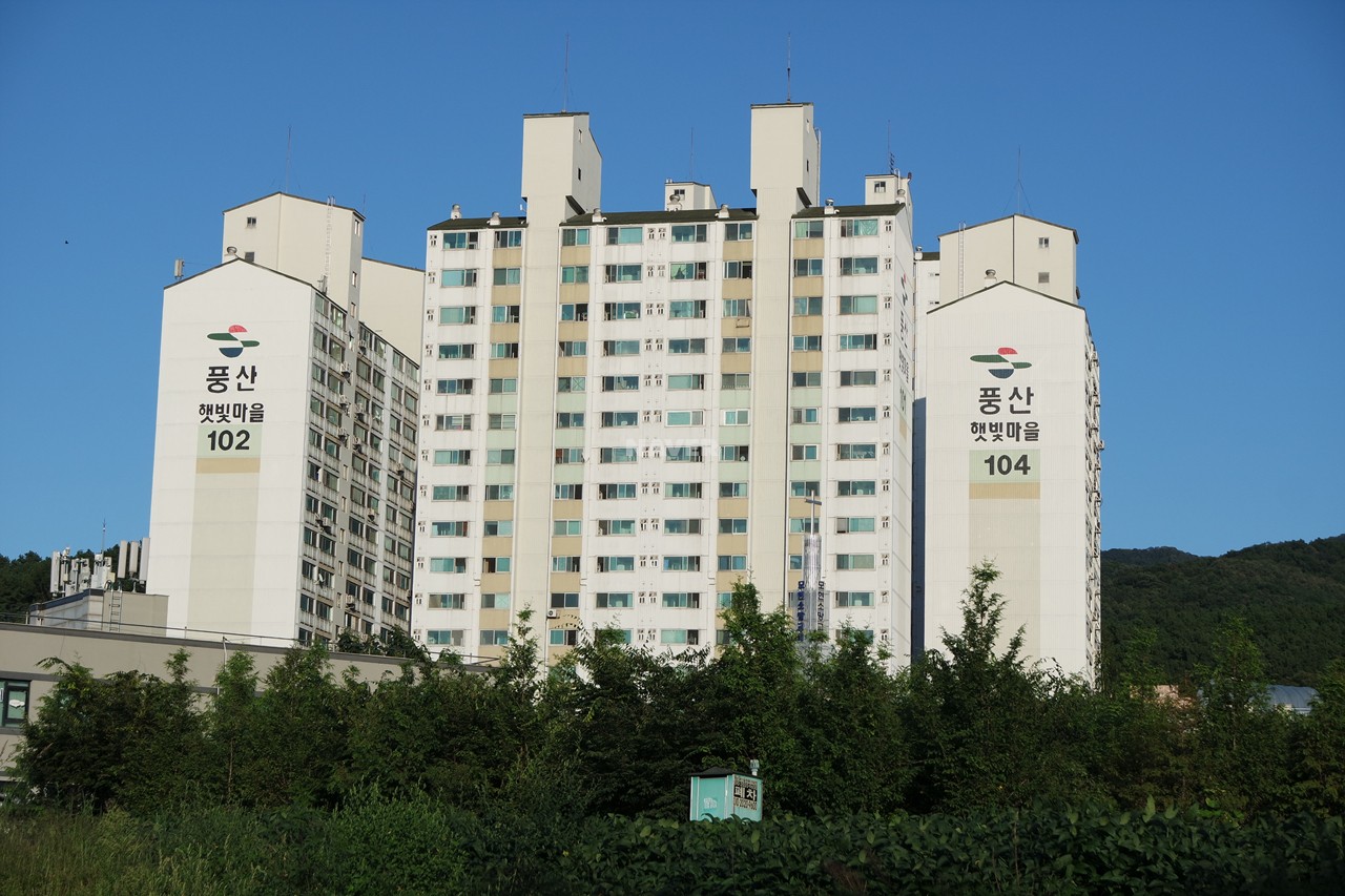 Building entrance with signage