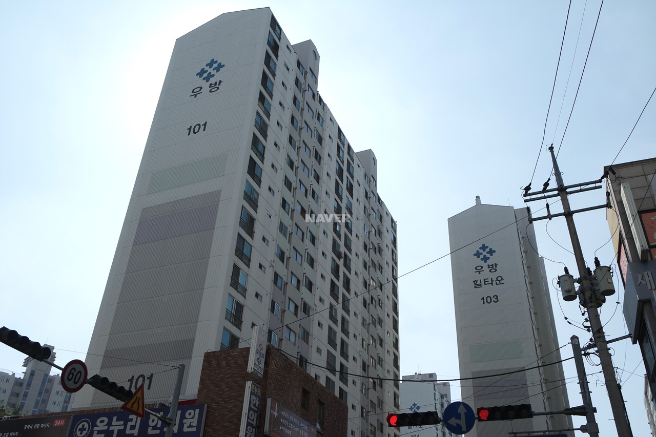 Building entrance with signage