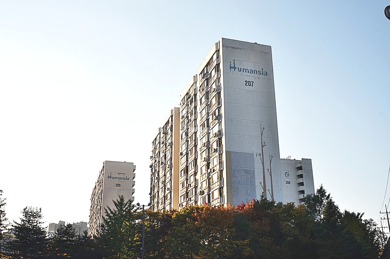 Building entrance with signage