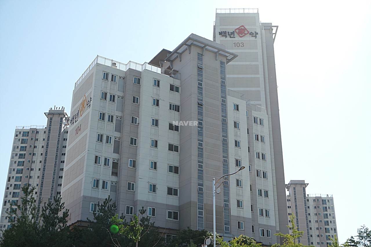 Building entrance with signage