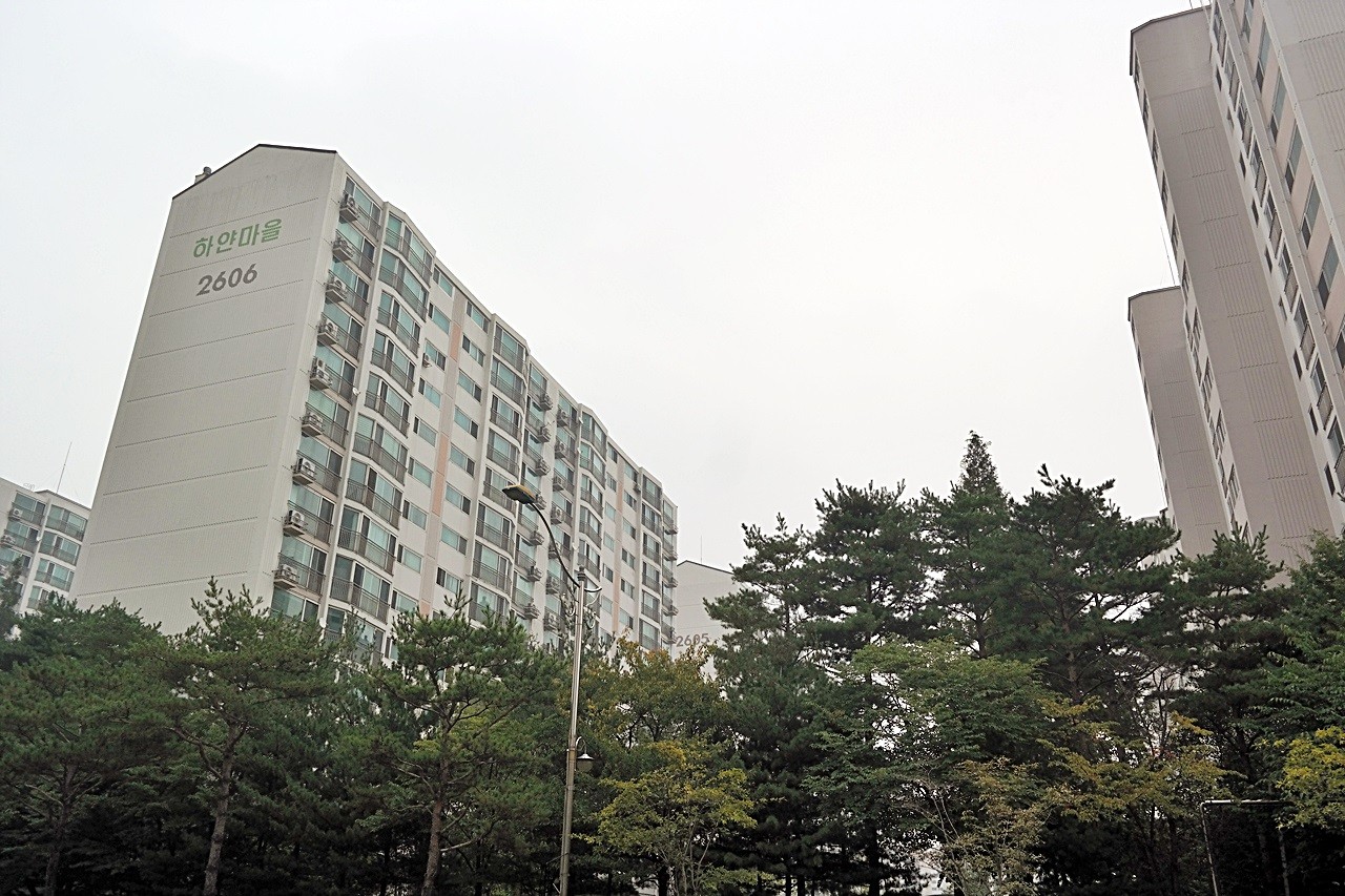 Building entrance with signage