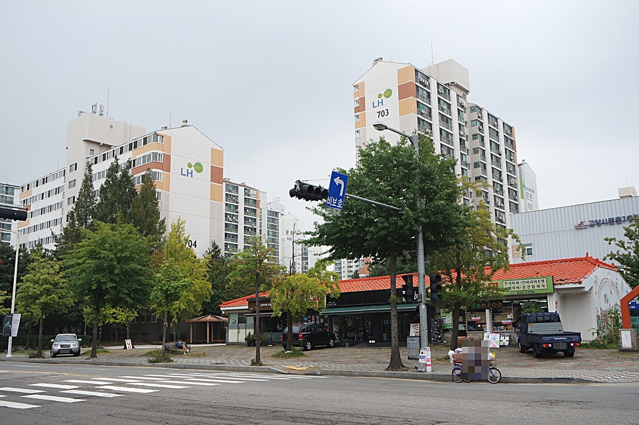 Building entrance with signage