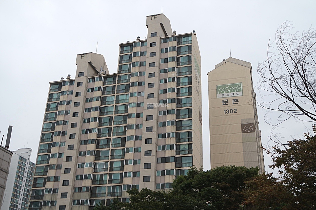 Building entrance with signage