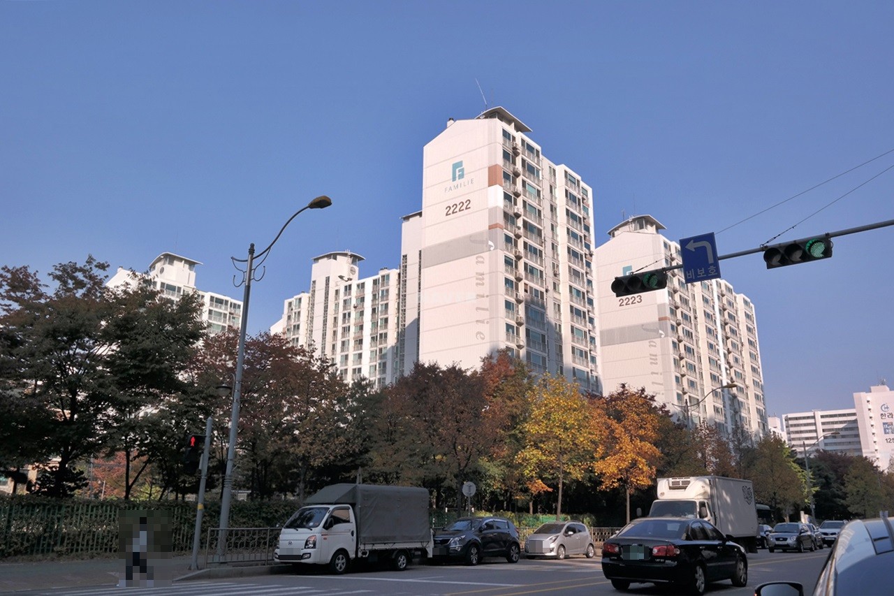 Building entrance with signage