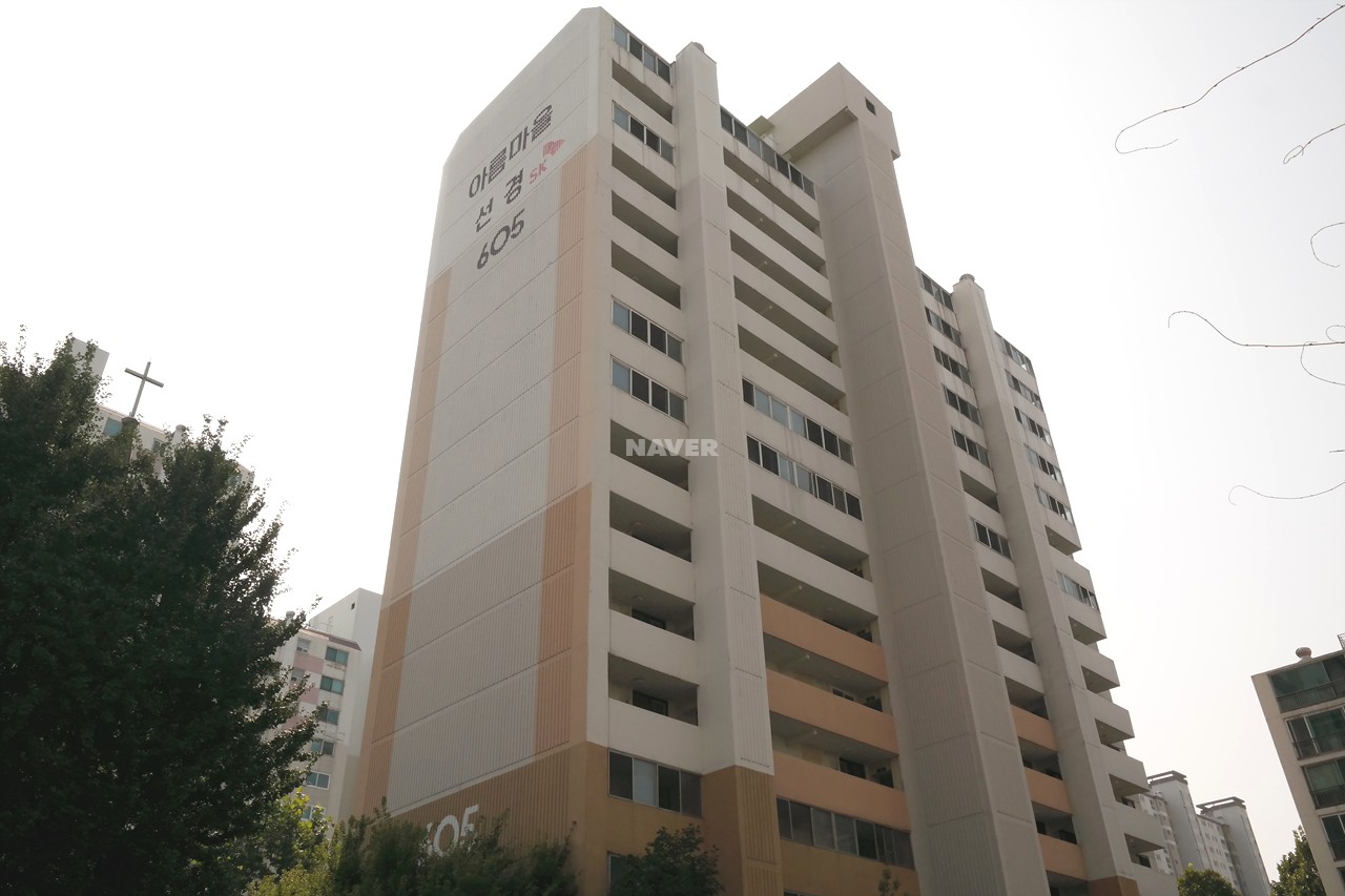 Building entrance with signage