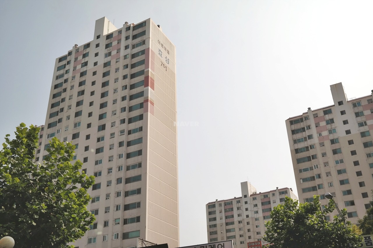 Building entrance with signage