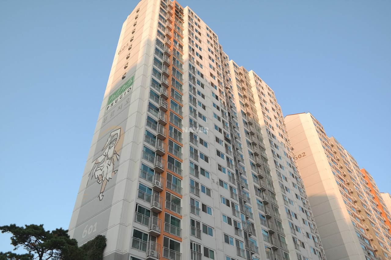 Building entrance with signage