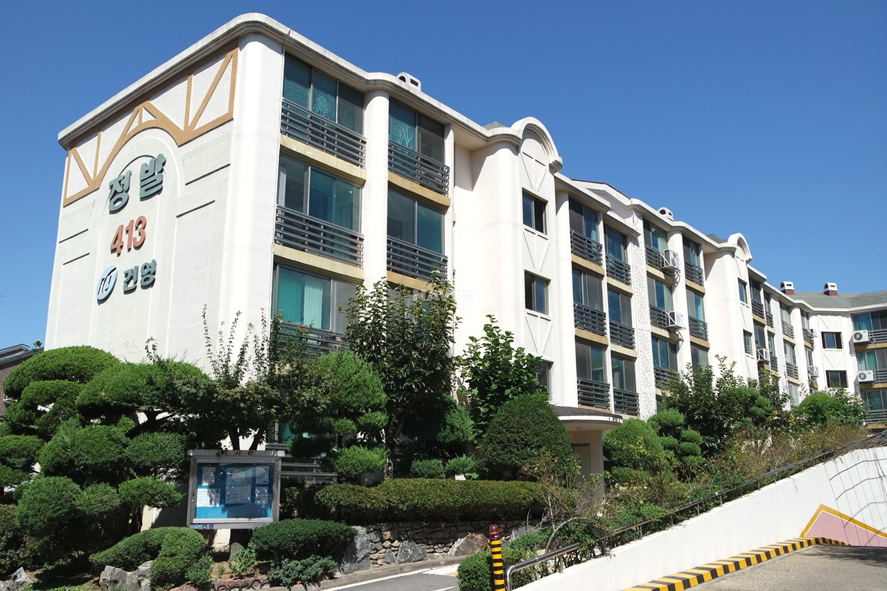 Building entrance with signage