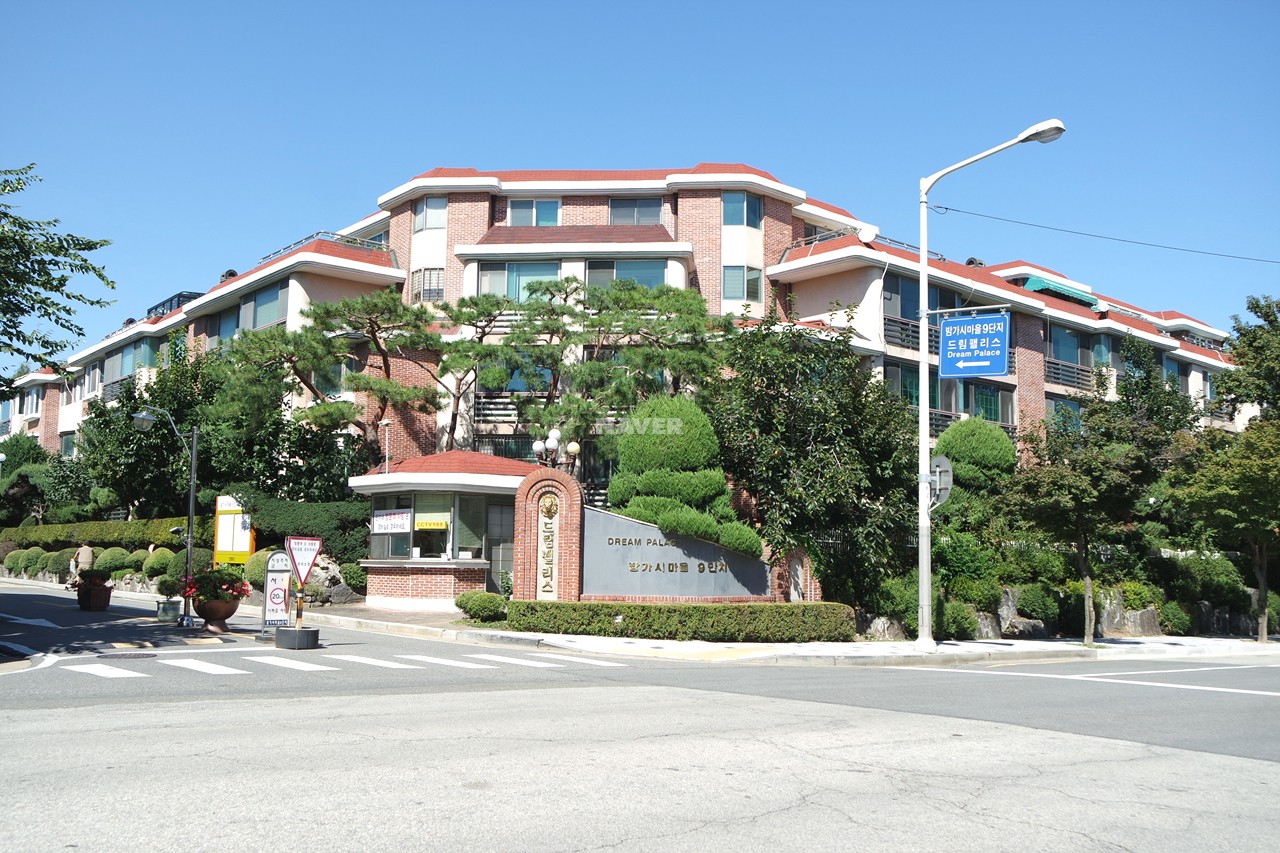 Building entrance with signage