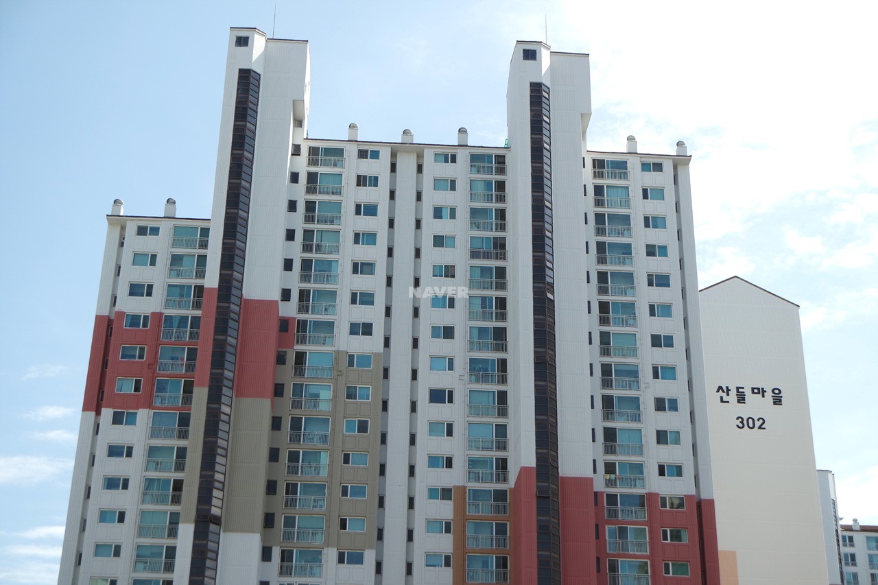 Building entrance with signage