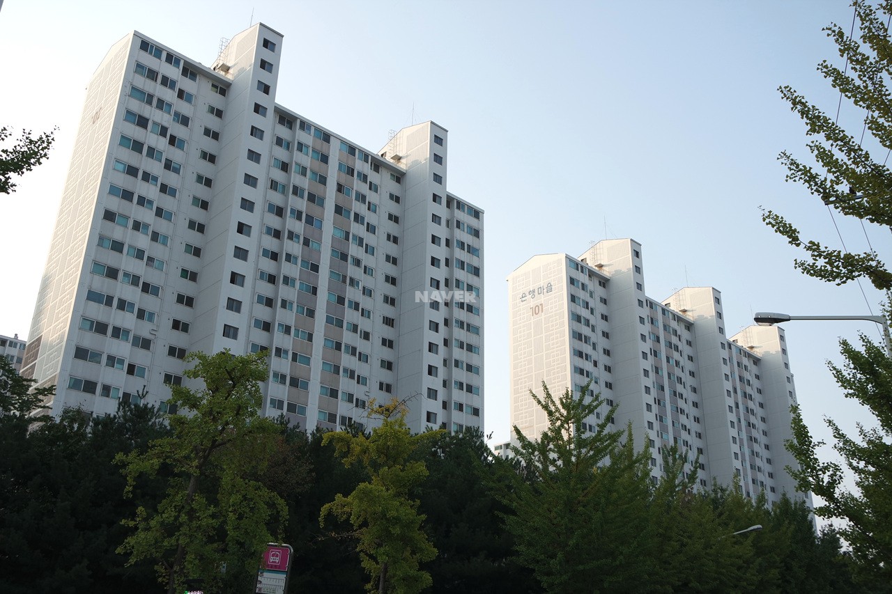 Building entrance with signage