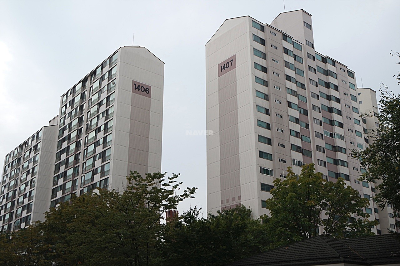 Building entrance with signage