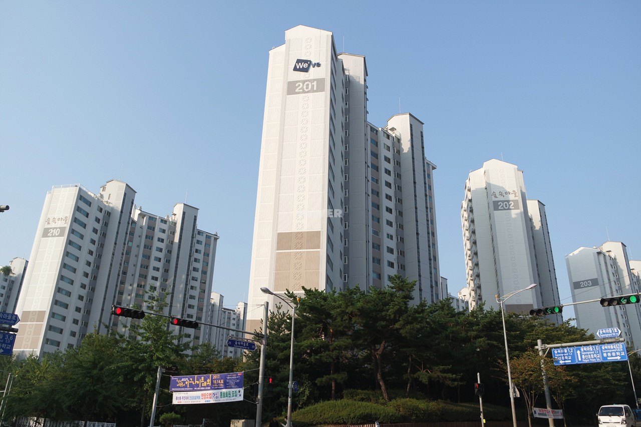 Building entrance with signage