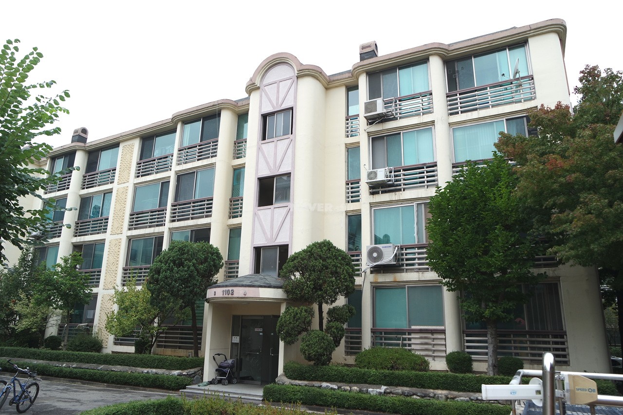 Building entrance with signage