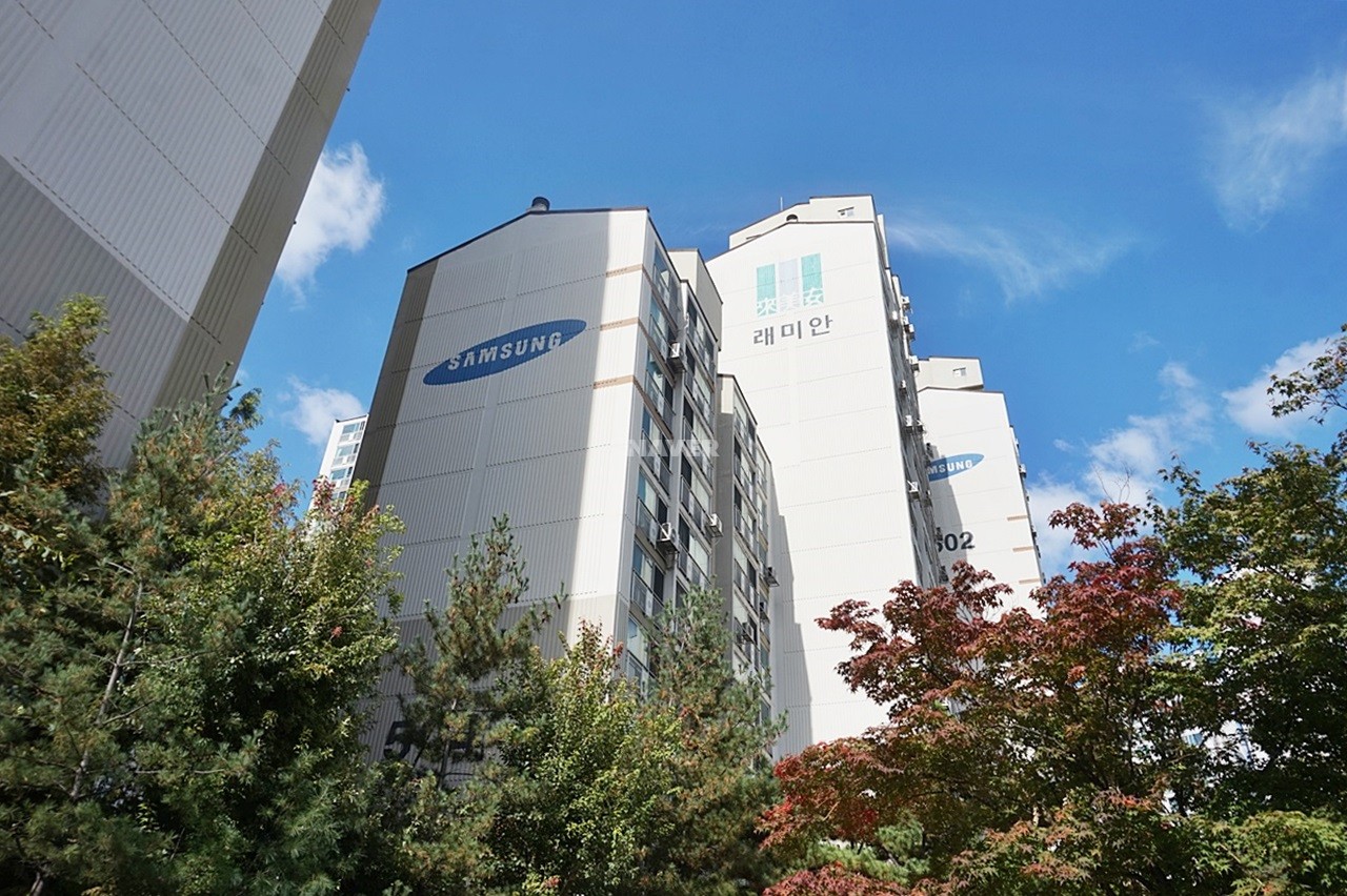 Building entrance with signage