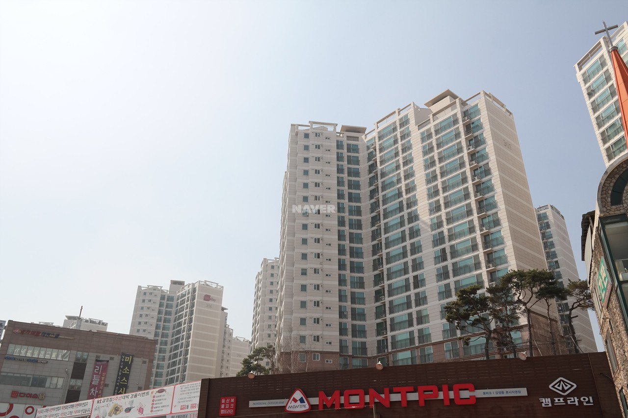 Building entrance with signage