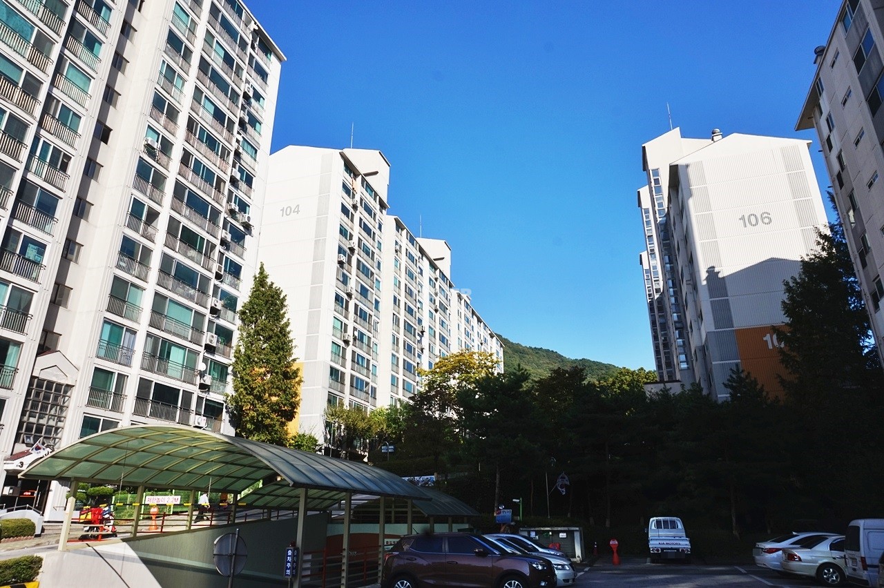 Building entrance with signage