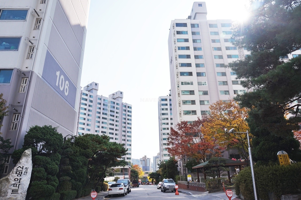Building entrance with signage