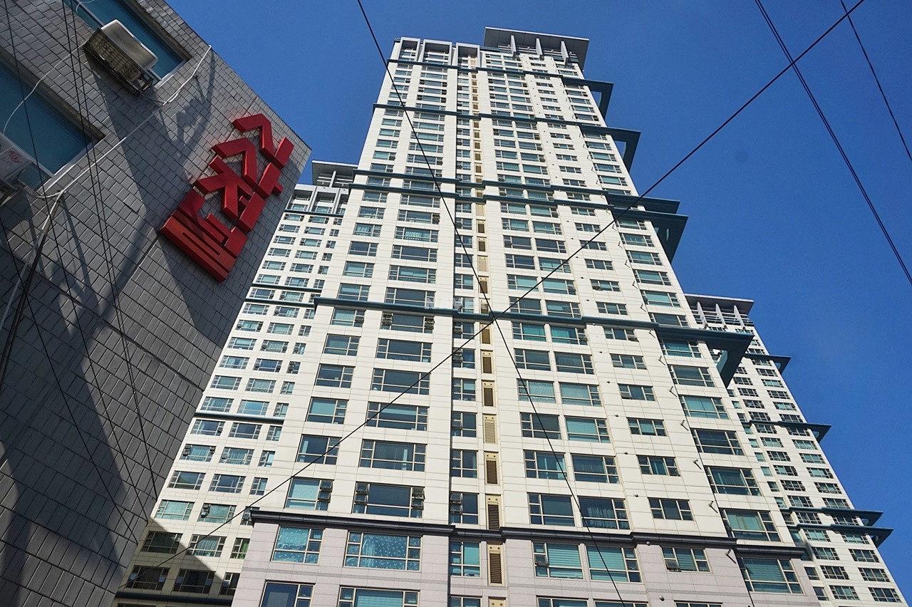 Building entrance with signage