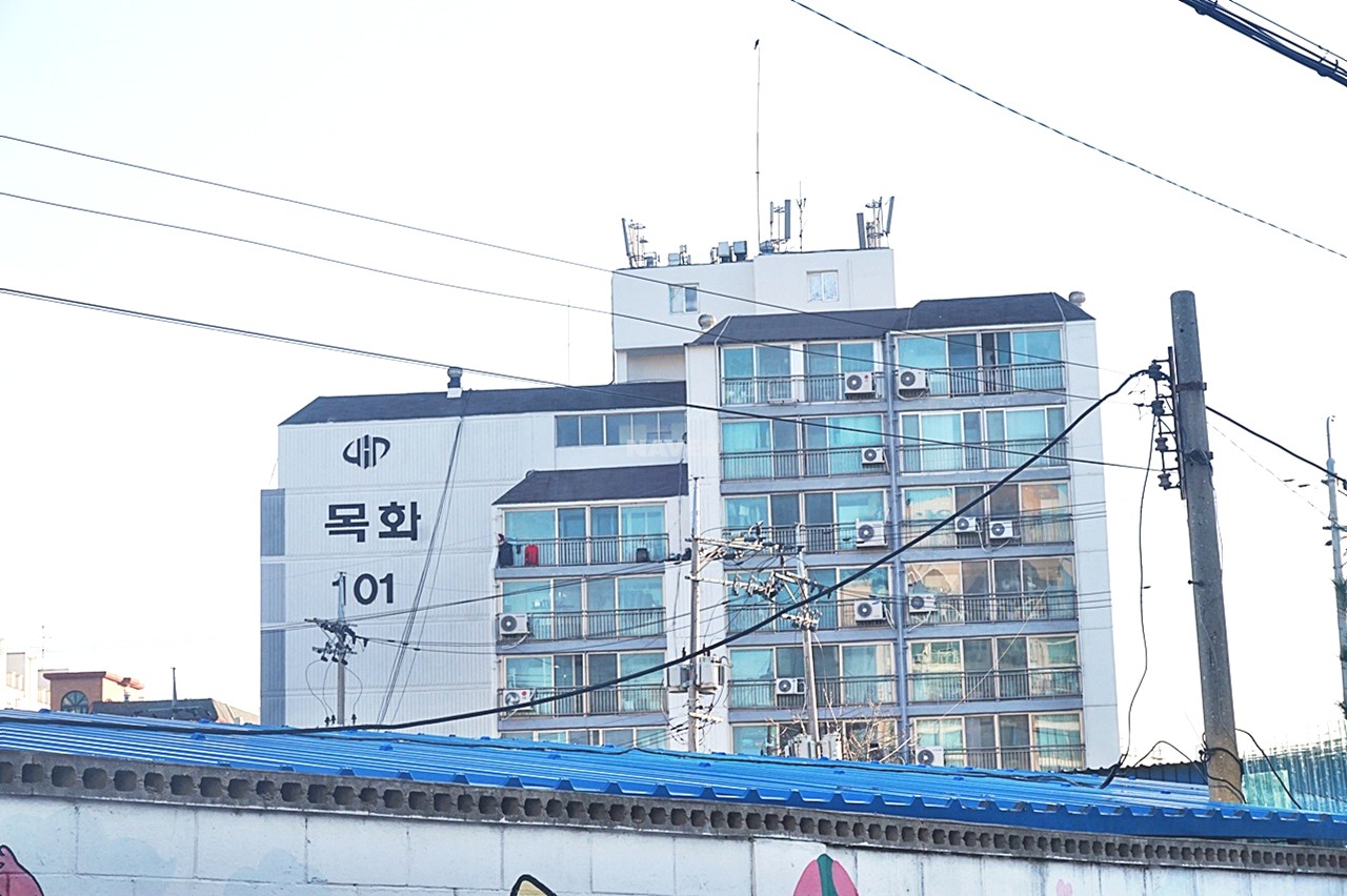 Building entrance with signage