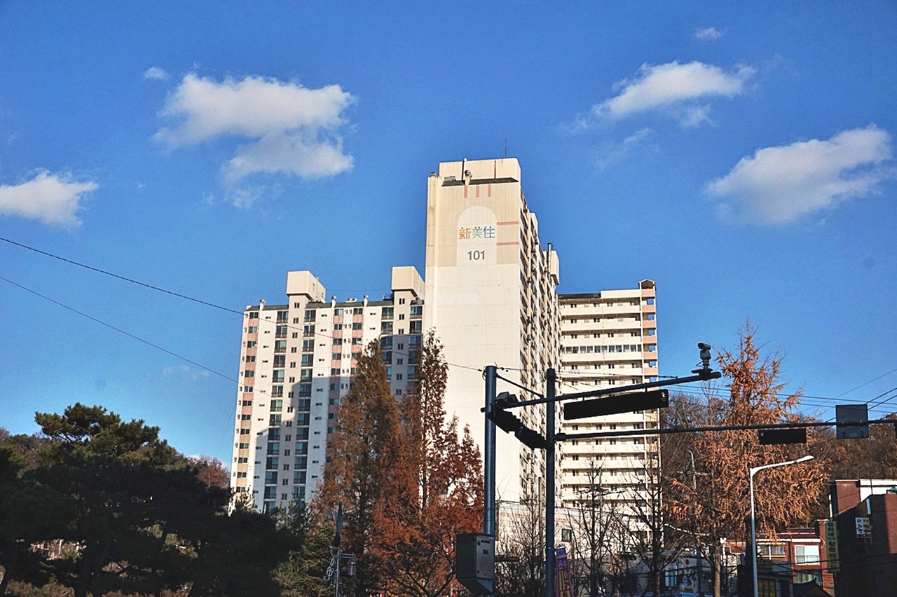 Building entrance with signage