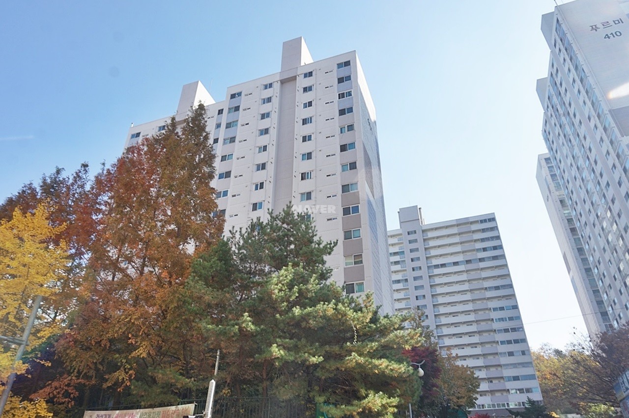 Building entrance with signage