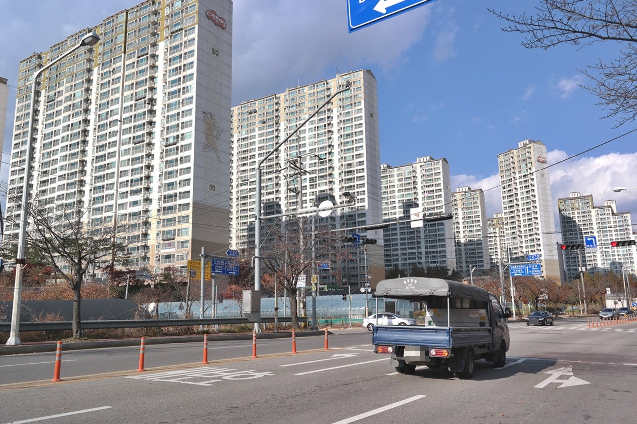 Building entrance with signage