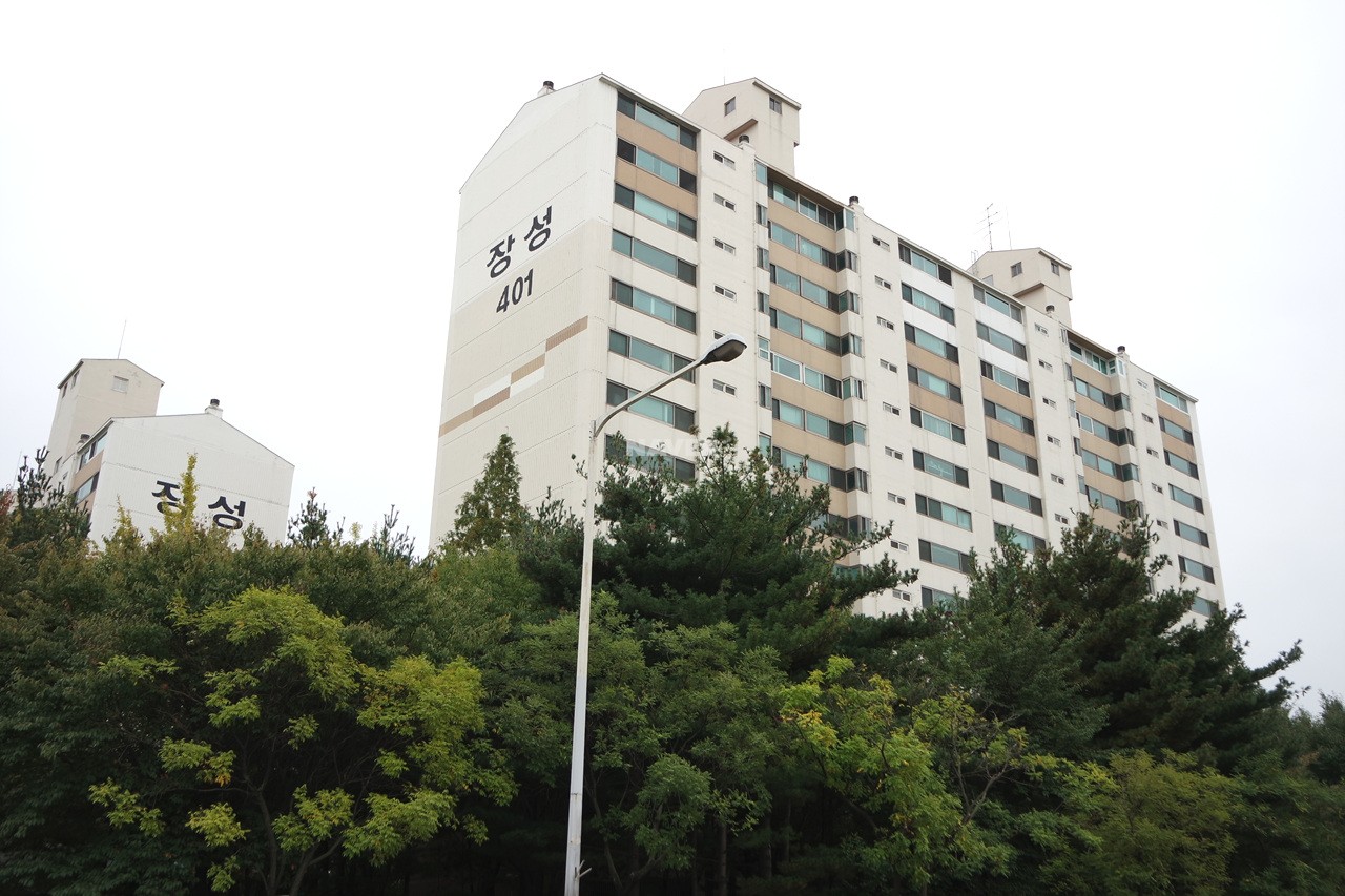 Building entrance with signage