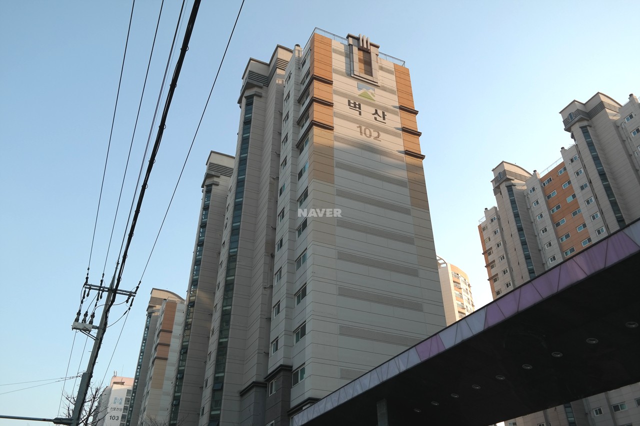 Building entrance with signage