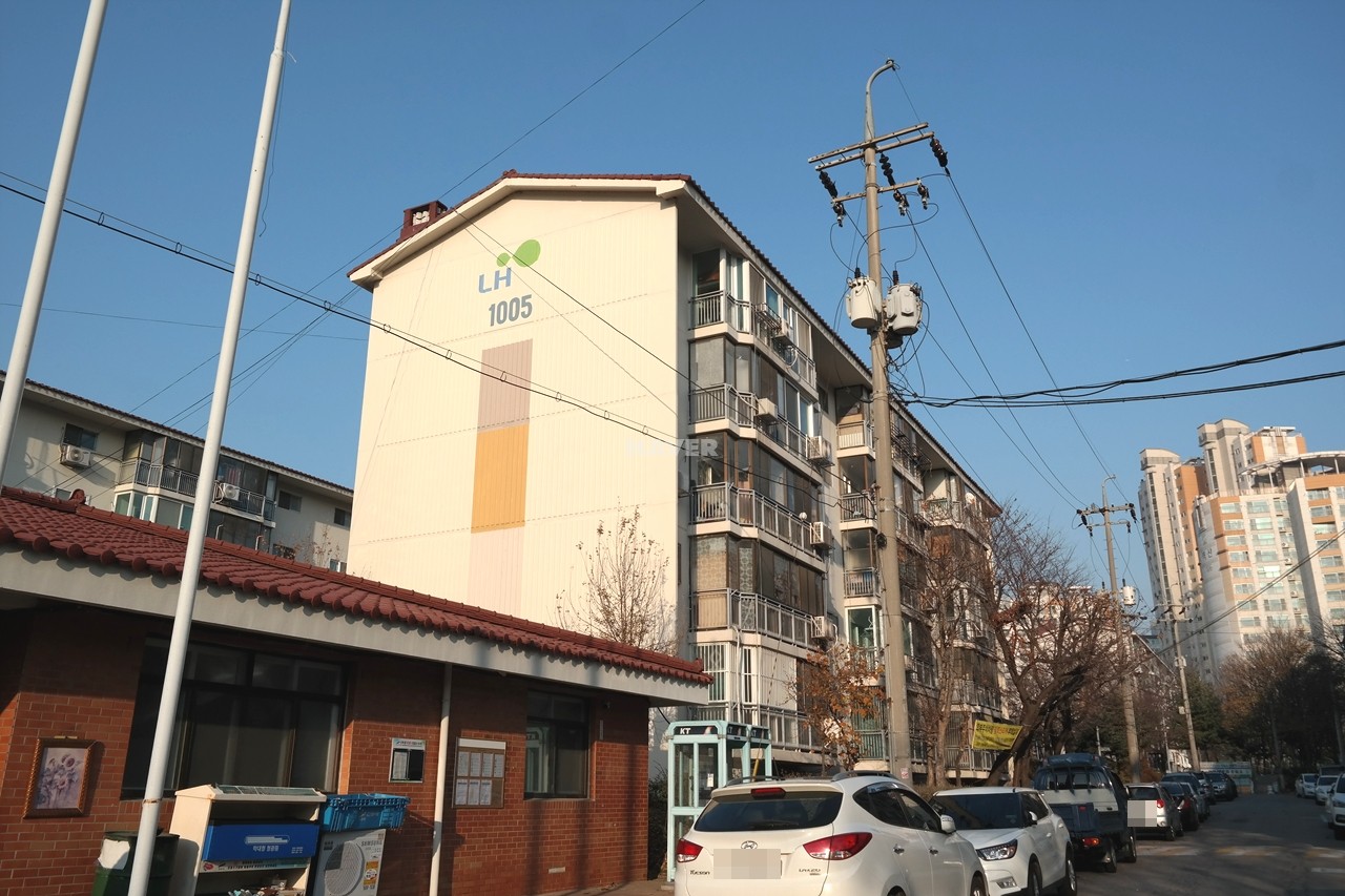 Building entrance with signage