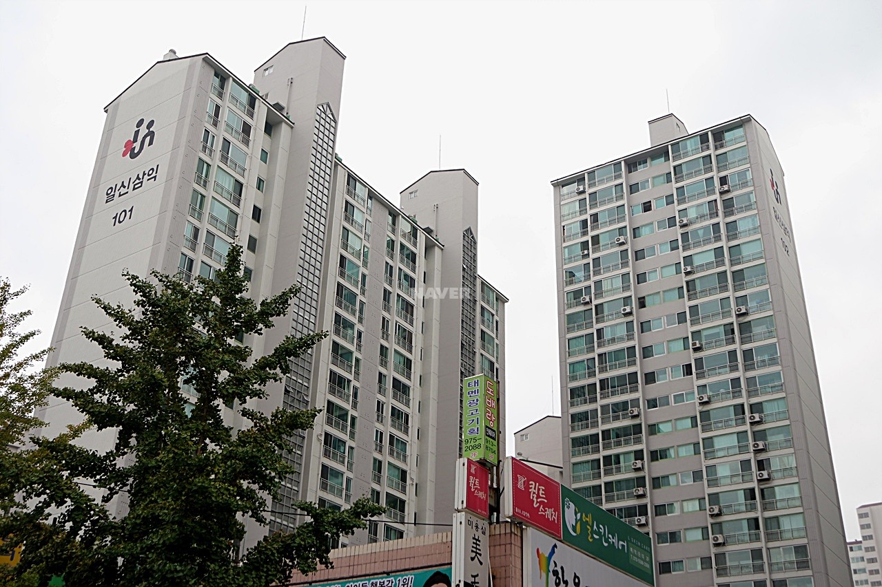 Building entrance with signage