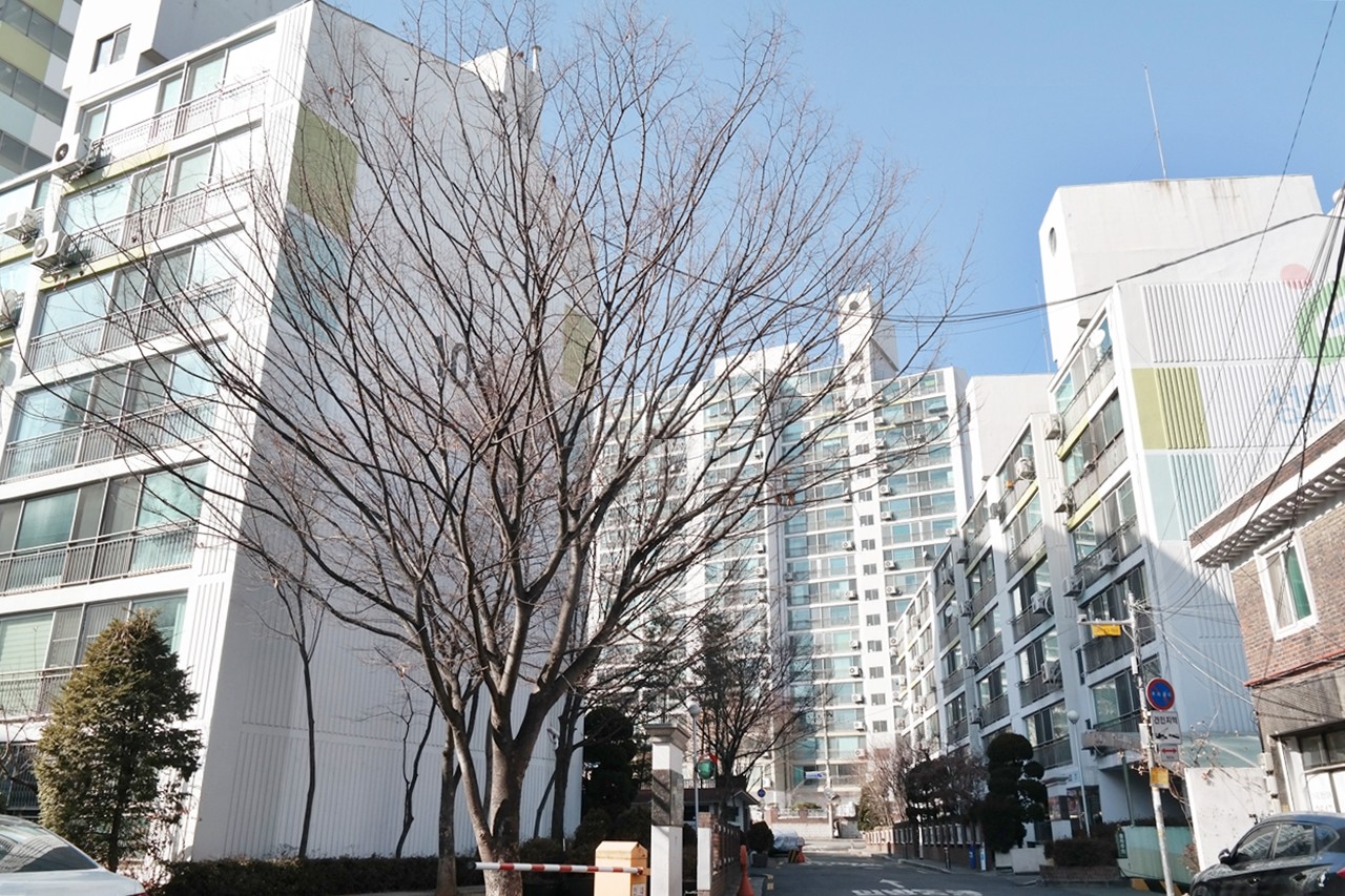 Building entrance with signage