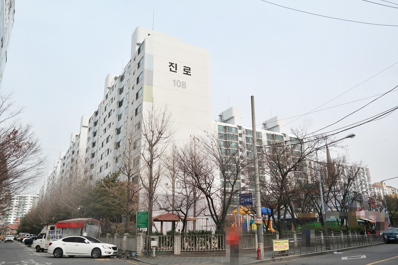 Building entrance with signage