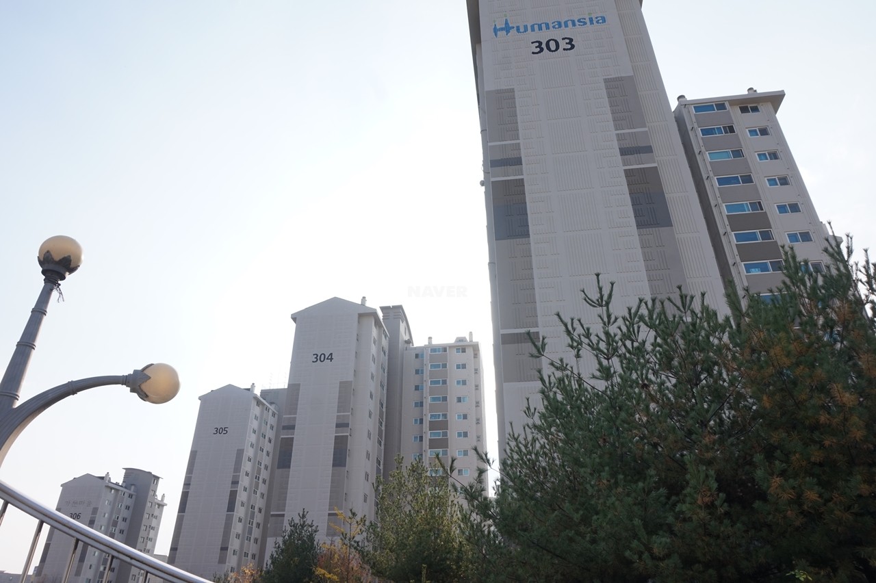 Building entrance with signage