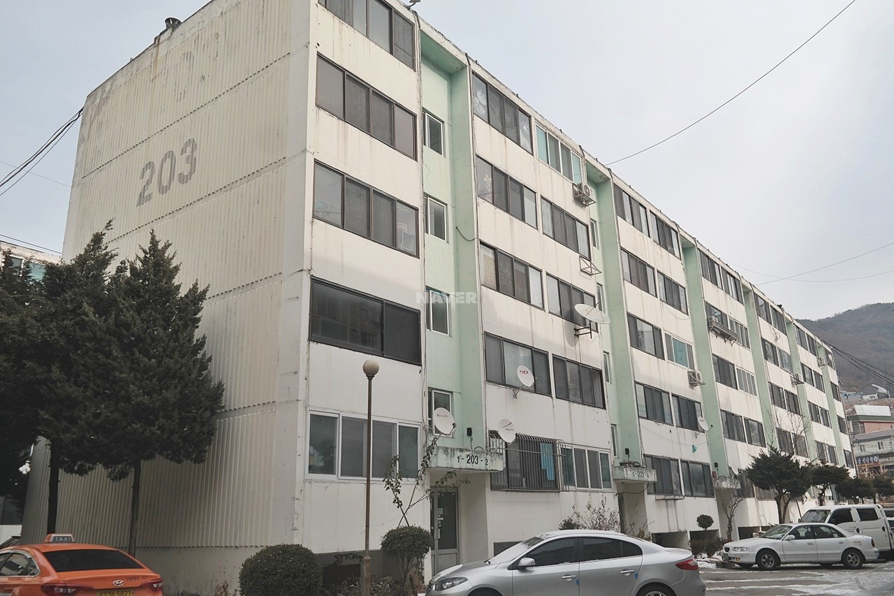 Building entrance with signage
