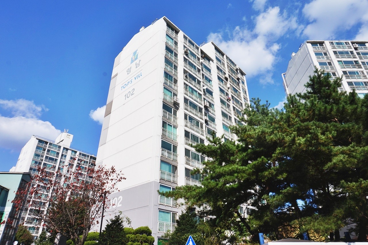 Building entrance with signage