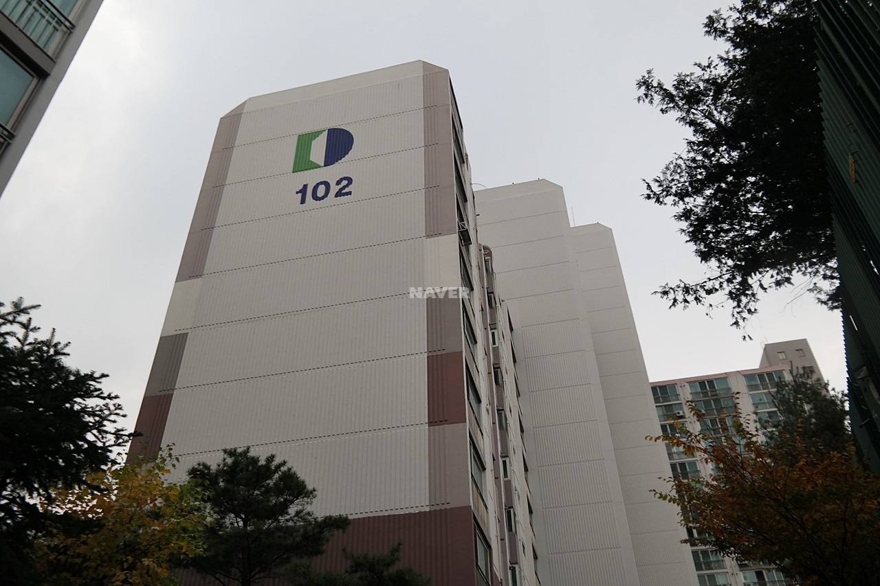 Building entrance with signage