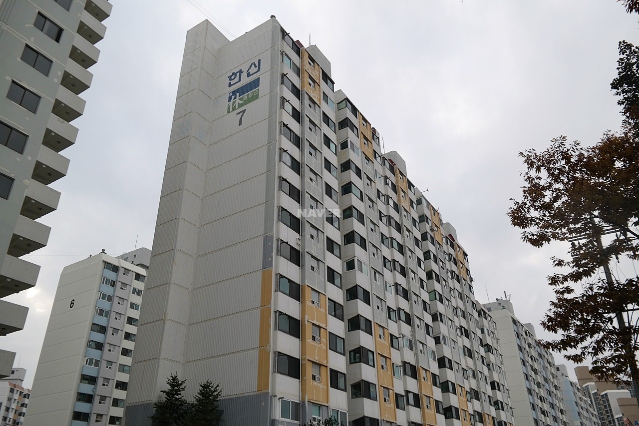 Building entrance with signage
