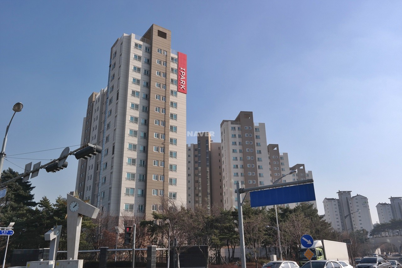 Building entrance with signage