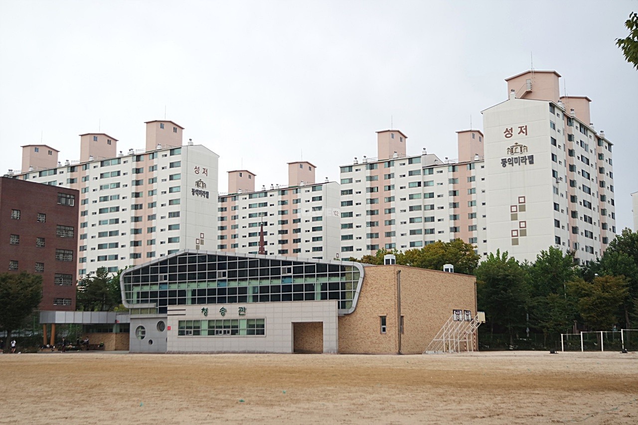 Building entrance with signage