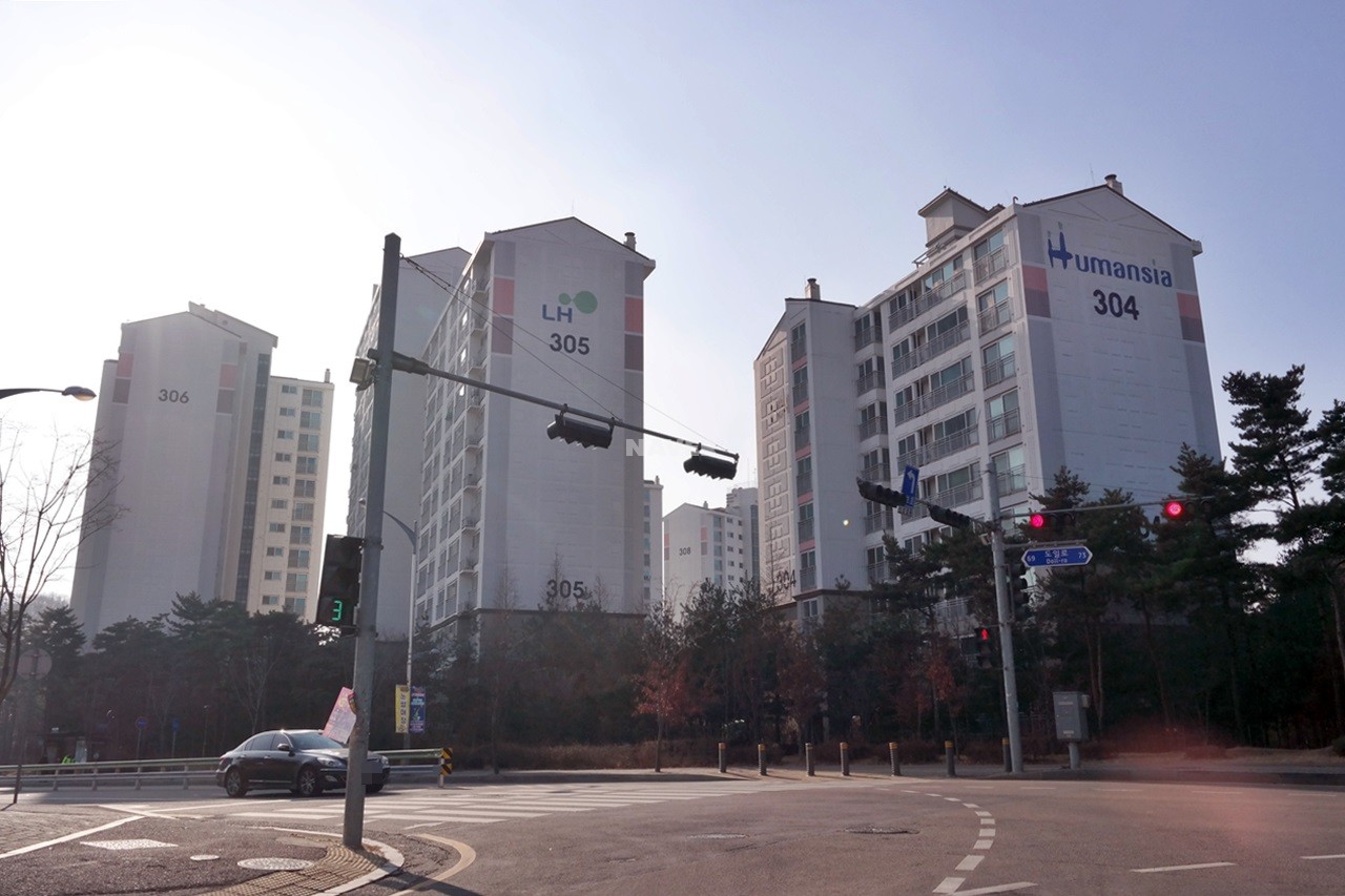Building entrance with signage