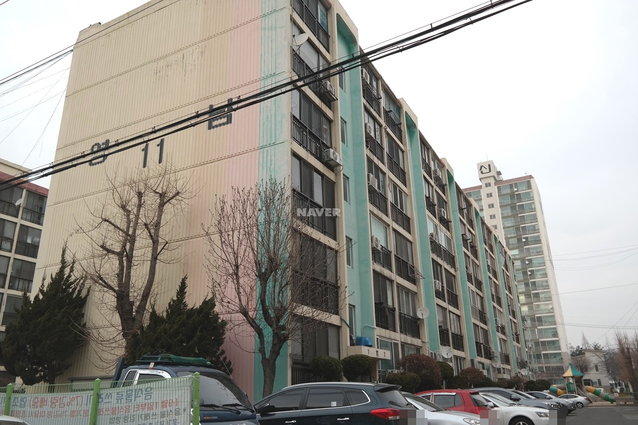 Building entrance with signage