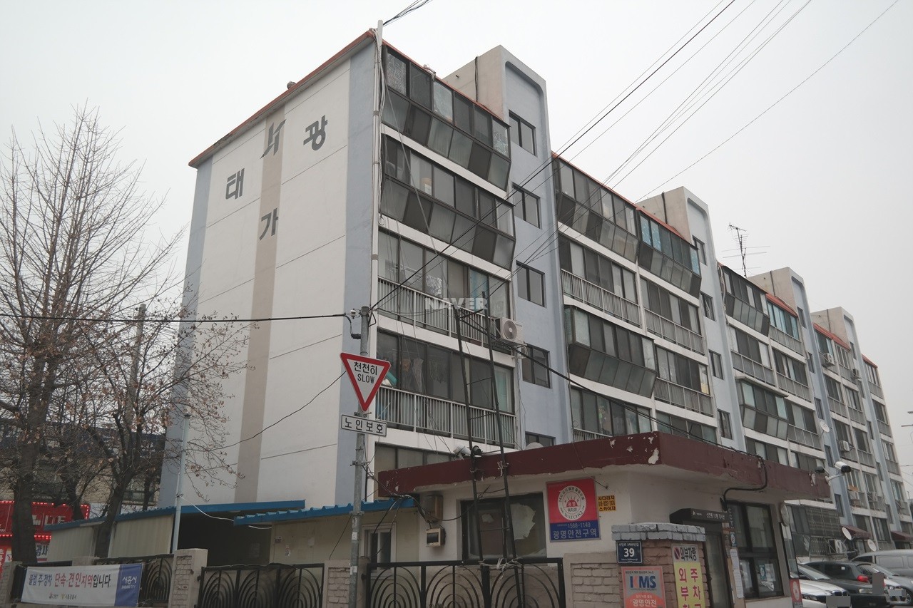 Building entrance with signage