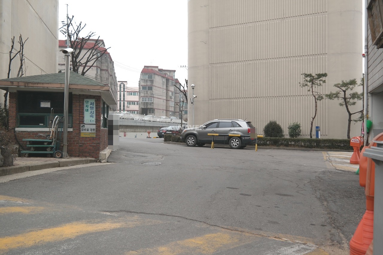 Building entrance with signage