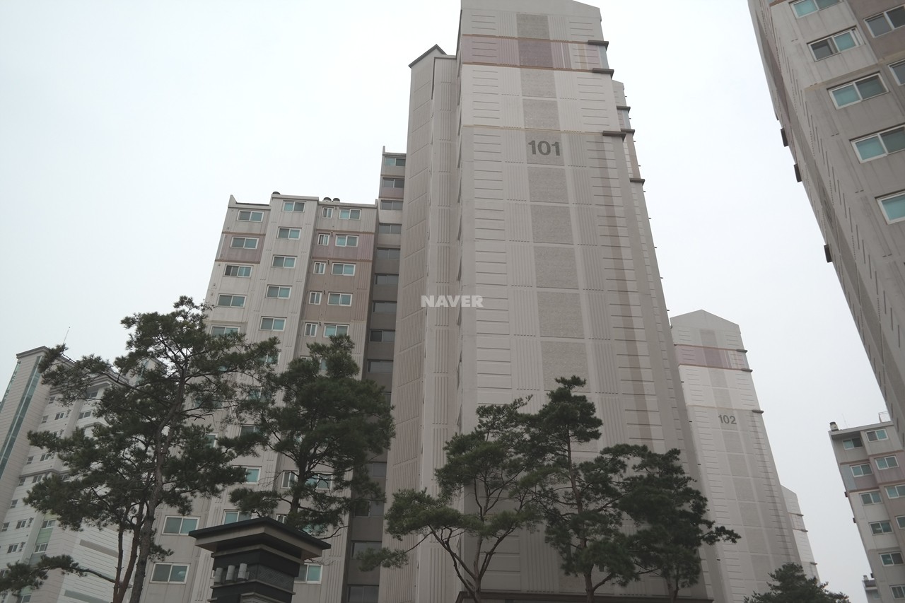 Building entrance with signage