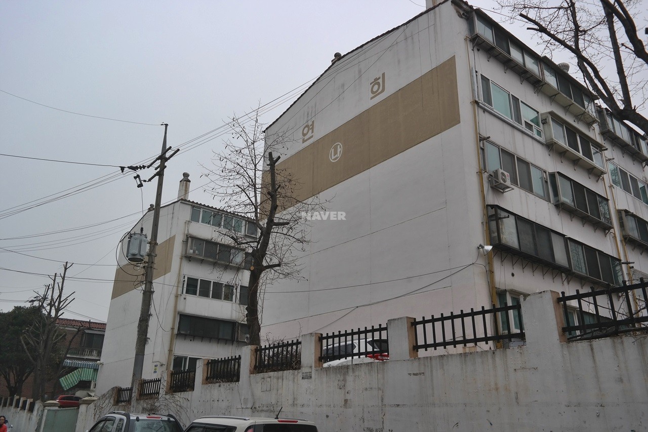 Building entrance with signage