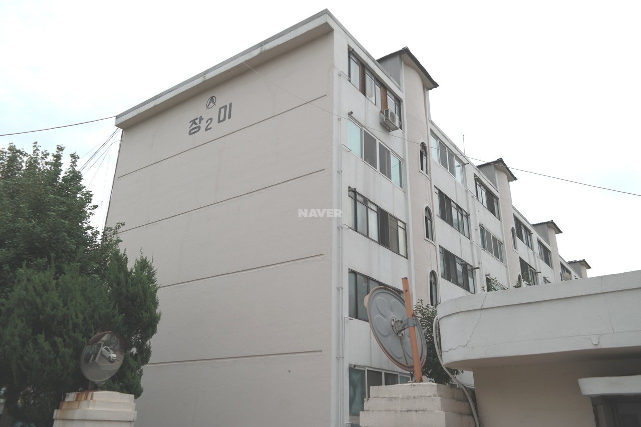 Building entrance with signage