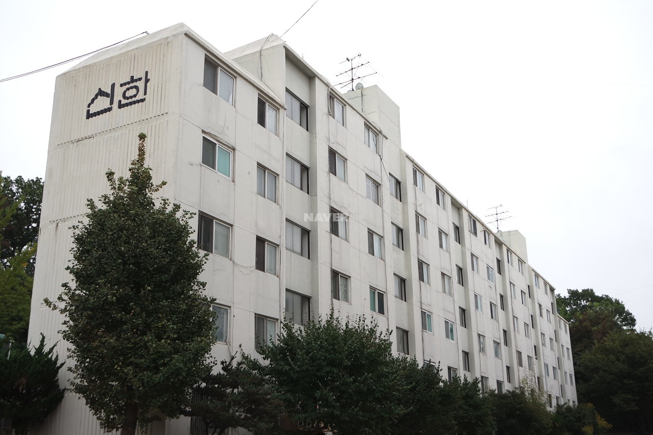 Building entrance with signage