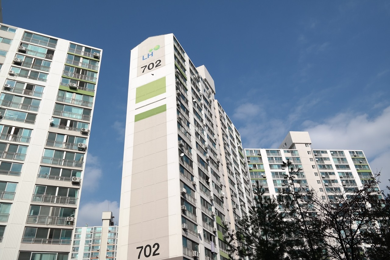 Building entrance with signage