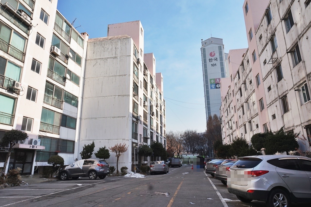 Building entrance with signage